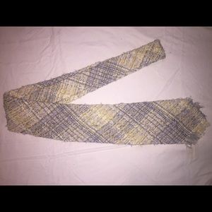 Women’s tweed Chanel tie